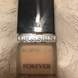 Dior Makeup - Dior skin forever foundation shade 010 Dior Makeup - Dior skin forever foundation shade 010